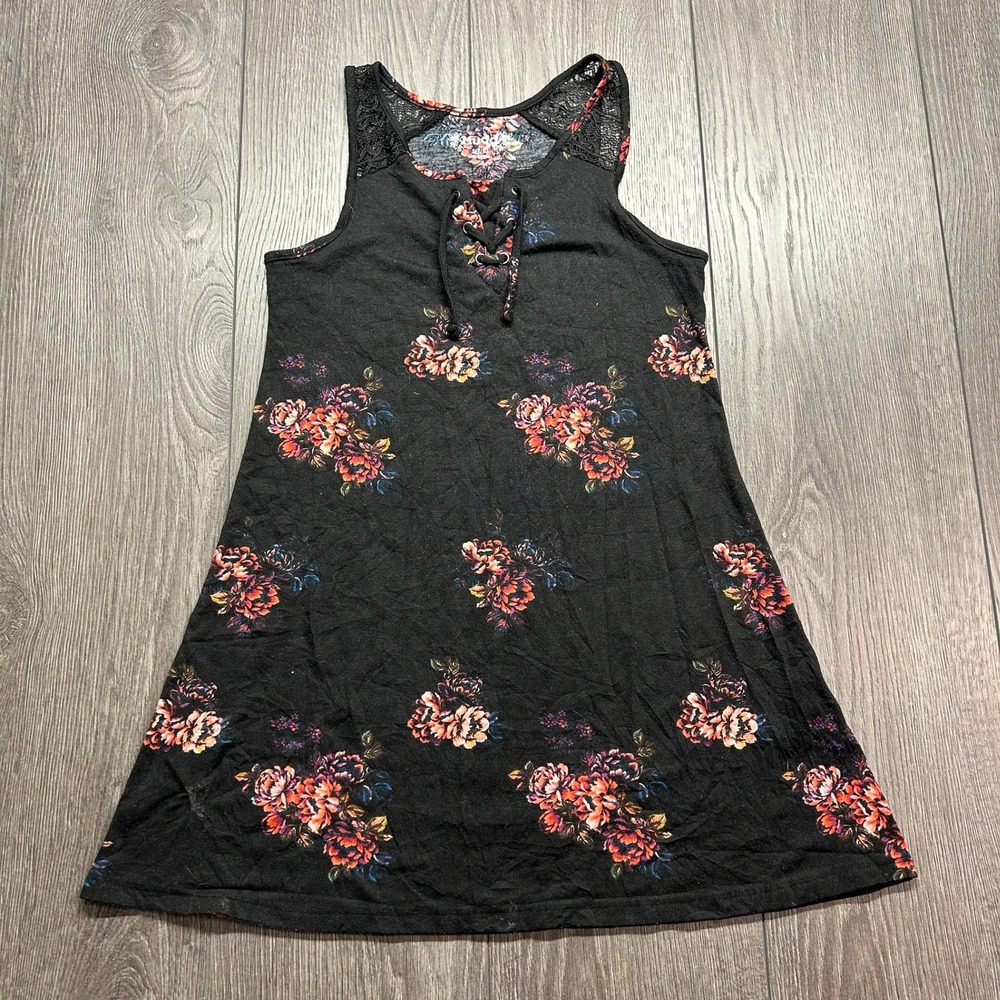 Mudd Girls Black Floral Lace Up Sleeveless Top Size S 7/8 Y2K Rose Print